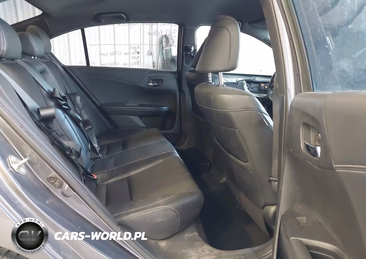 2017 Honda Accord Sport VIN:1HGCR2F5XHA122650 - 8