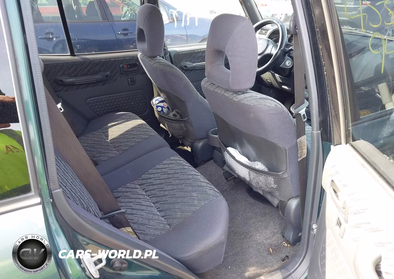 2000 Toyota Rav4 VIN:JT3HP10V0Y7161973 - 8