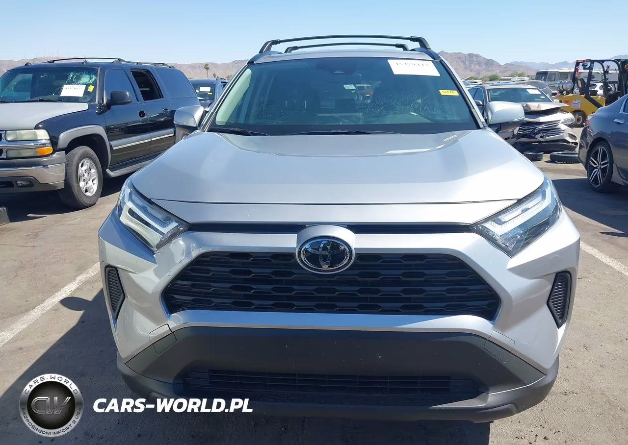 2025 Toyota Rav4 Hybrid Xle VIN:JTMRWRFV1SJ081147 - 12