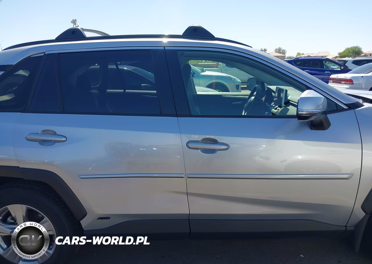 2025 Toyota Rav4 Hybrid Xle VIN:JTMRWRFV1SJ081147 - 13