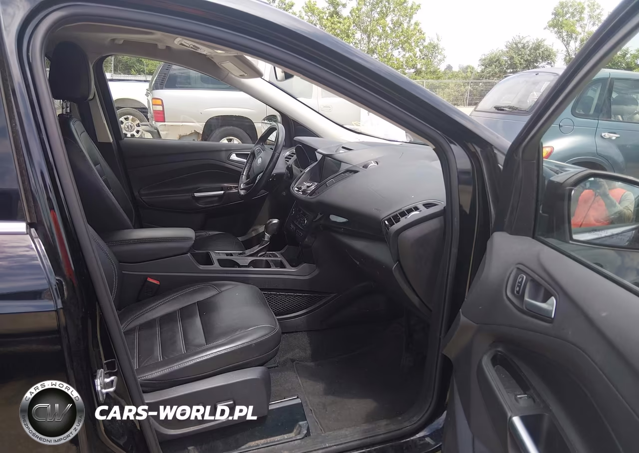 2017 Ford Escape Titanium VIN:1FMCU9JD7HUC09078 - 5