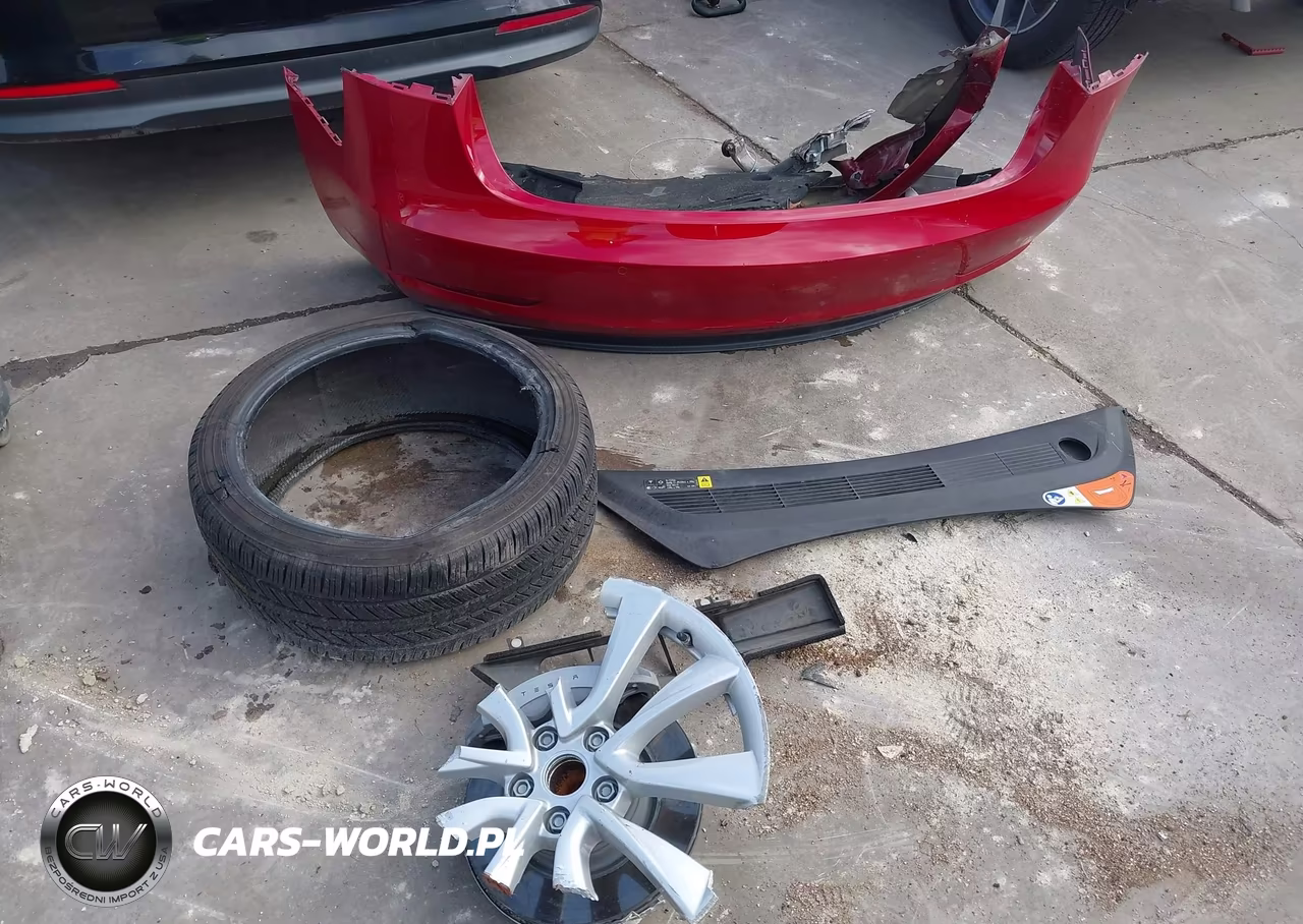 2018 Tesla Model 3 Long Range-Mid Range VIN:5YJ3E1EA5JF018132 - 11