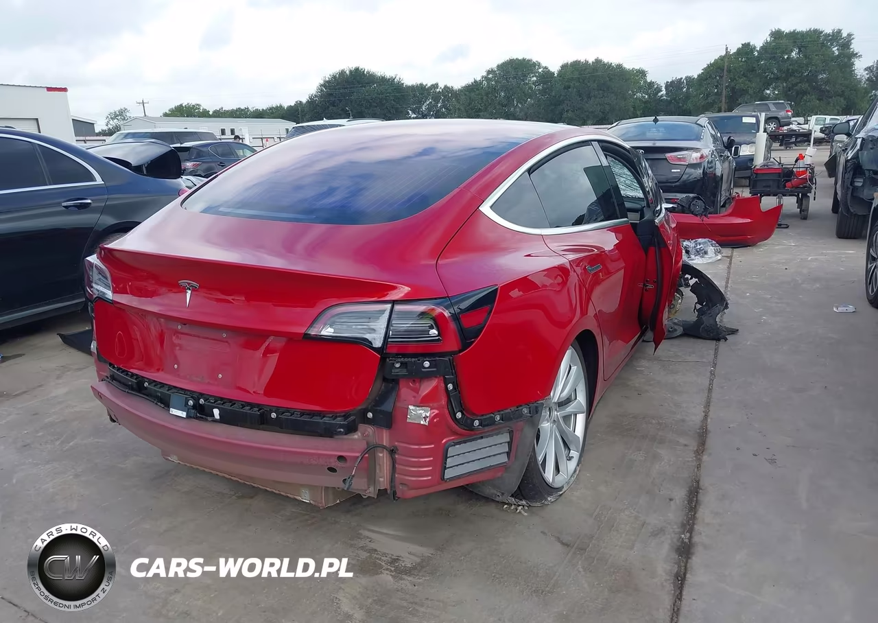 2018 Tesla Model 3 Long Range-Mid Range VIN:5YJ3E1EA5JF018132 - 4