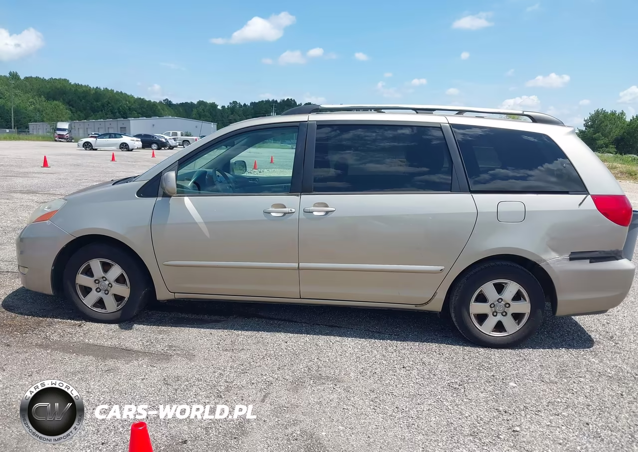 2008 Toyota Sienna Xle VIN:5TDZK22C48S107808 - 13