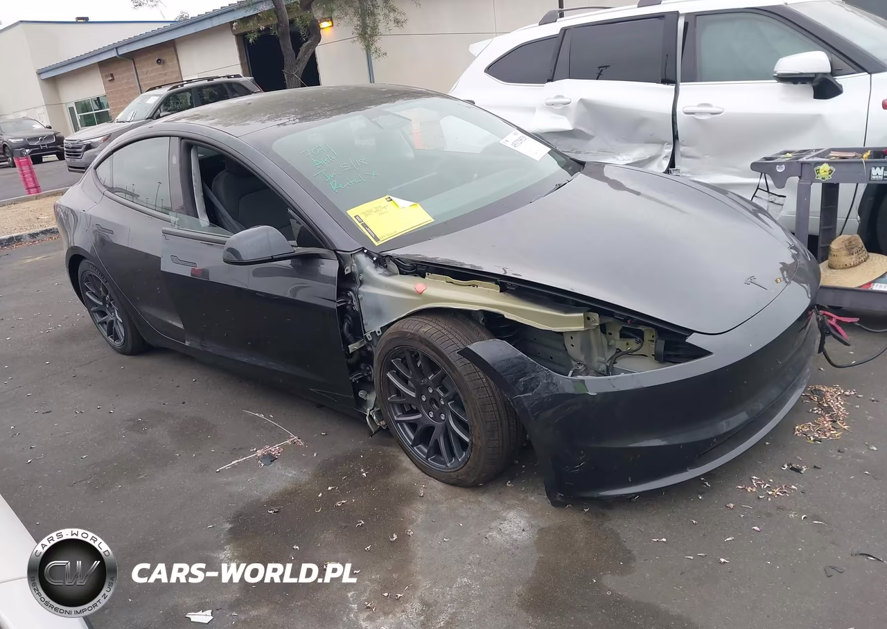 2026 Tesla Model 3 Premium Rear-Wheel Drive-Rear-Wheel Drive – zdjęcie 1 z 19