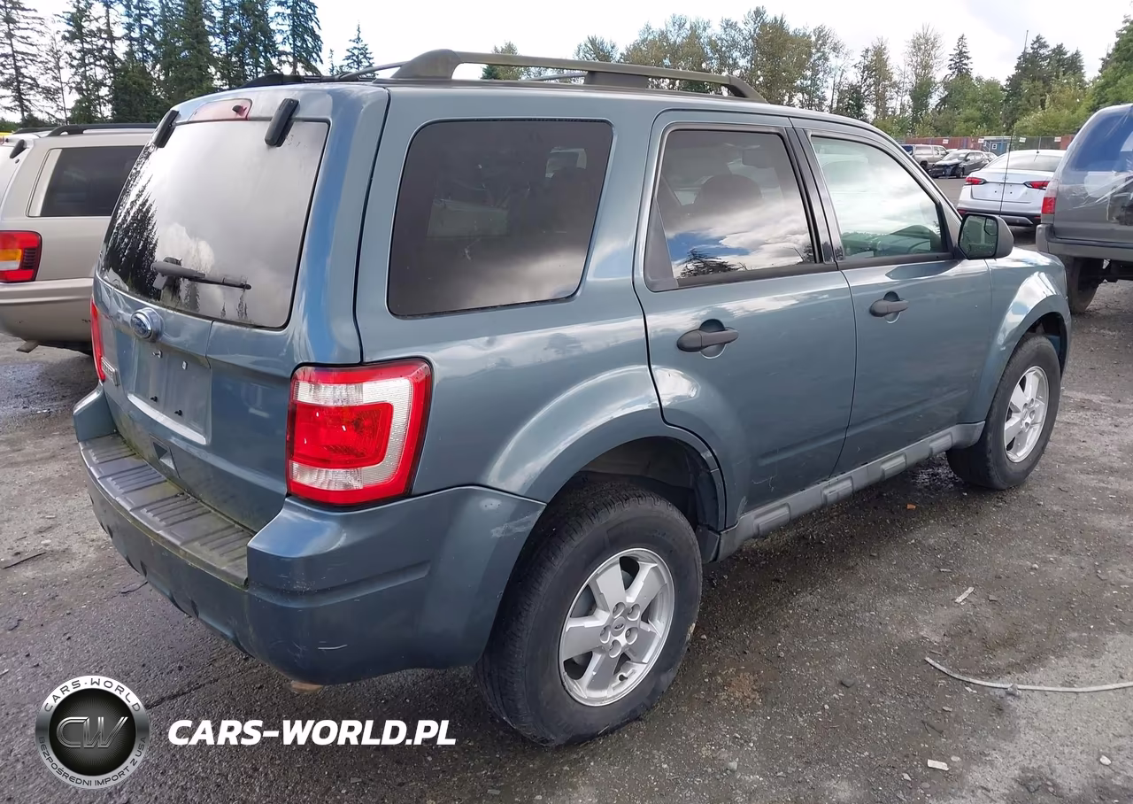 2011 Ford Escape Xlt VIN:1FMCU9D71BKA27028 - 4