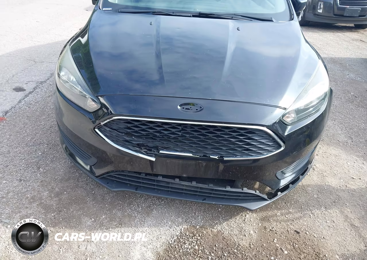 2015 Ford Focus Se VIN:1FADP3F22FL295512 - 6