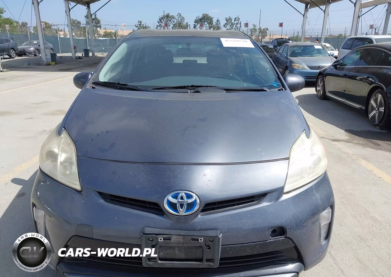 2013 Toyota Prius Two VIN:JTDKN3DU1D1667703 - 12