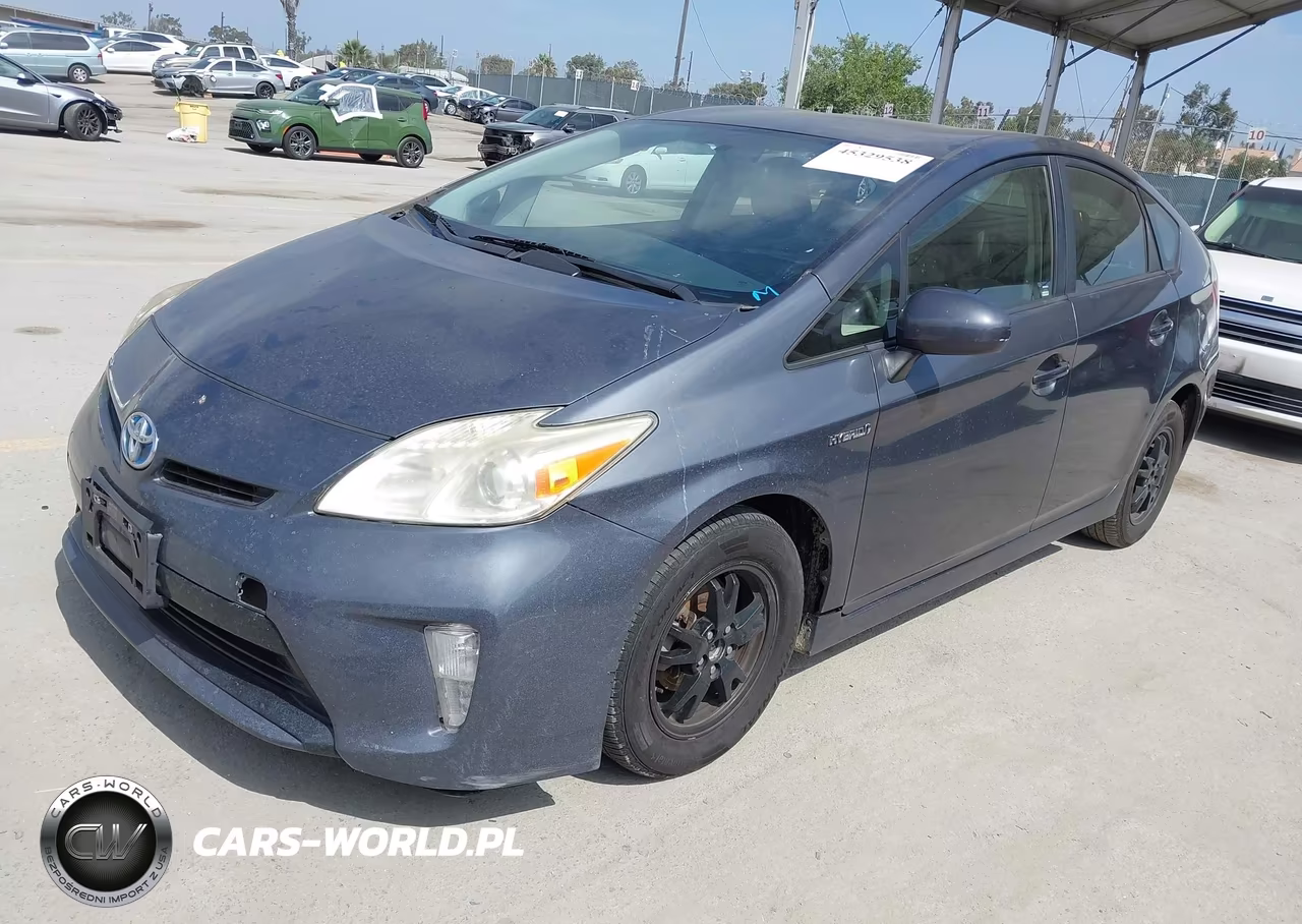 2013 Toyota Prius Two VIN:JTDKN3DU1D1667703 - 2