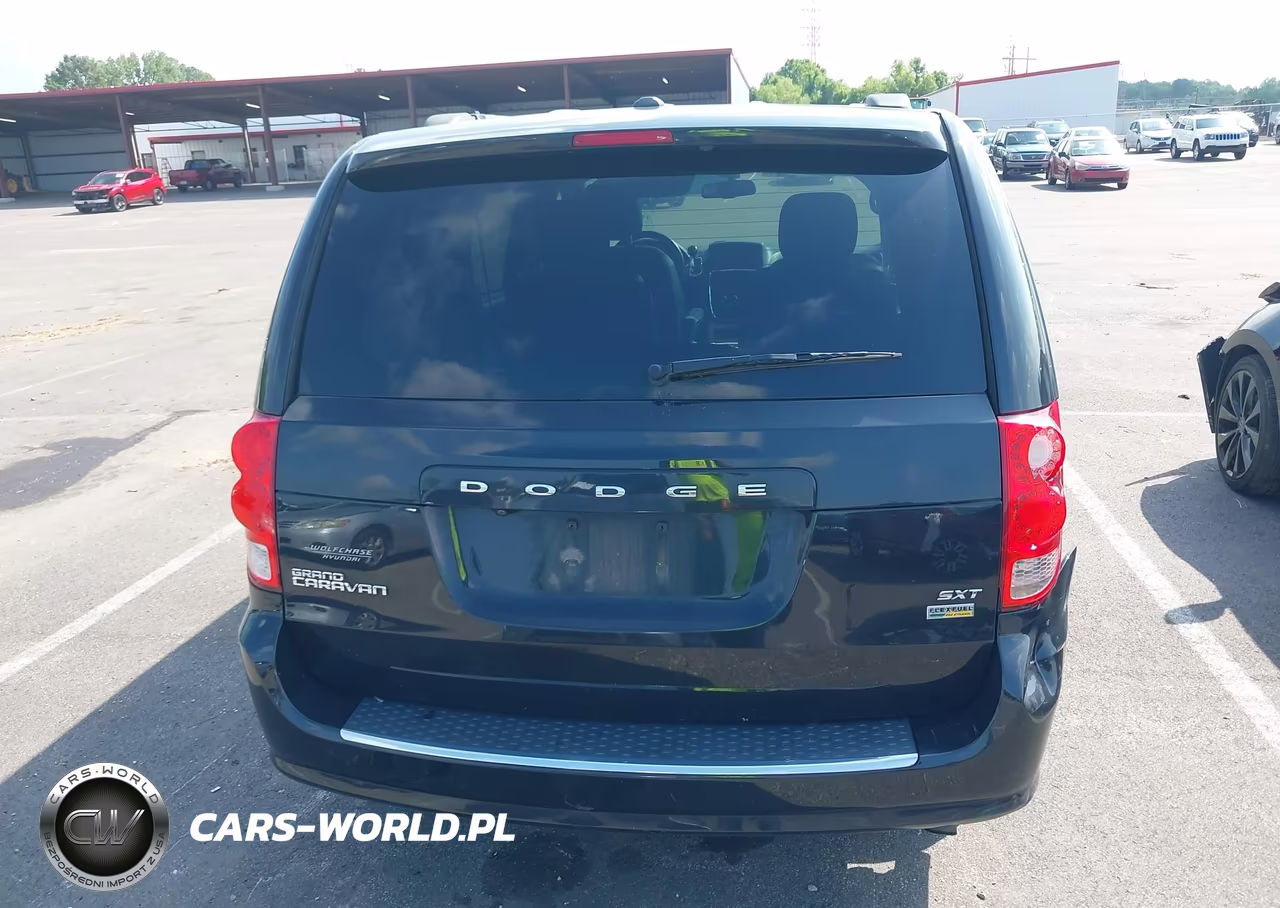 2018 Dodge Grand Caravan Sxt VIN:2C4RDGCG1JR265773 - 16
