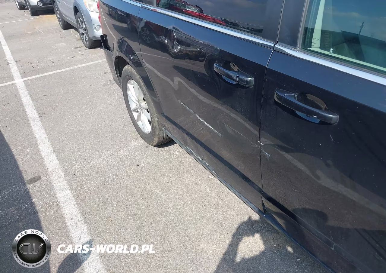 2018 Dodge Grand Caravan Sxt VIN:2C4RDGCG1JR265773 - 18