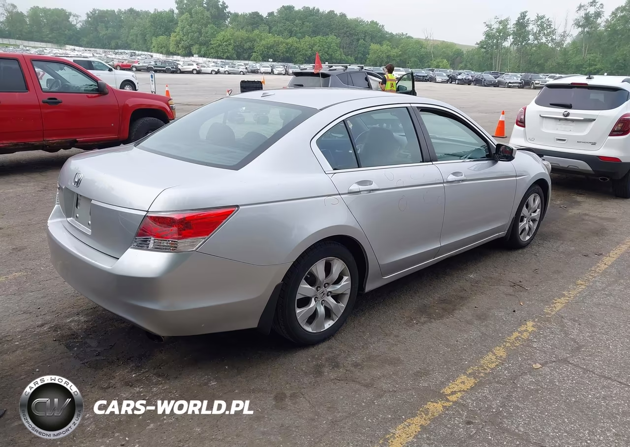 2010 Honda Accord 2.4 Ex-L VIN:1HGCP2F86AA104412 - 4