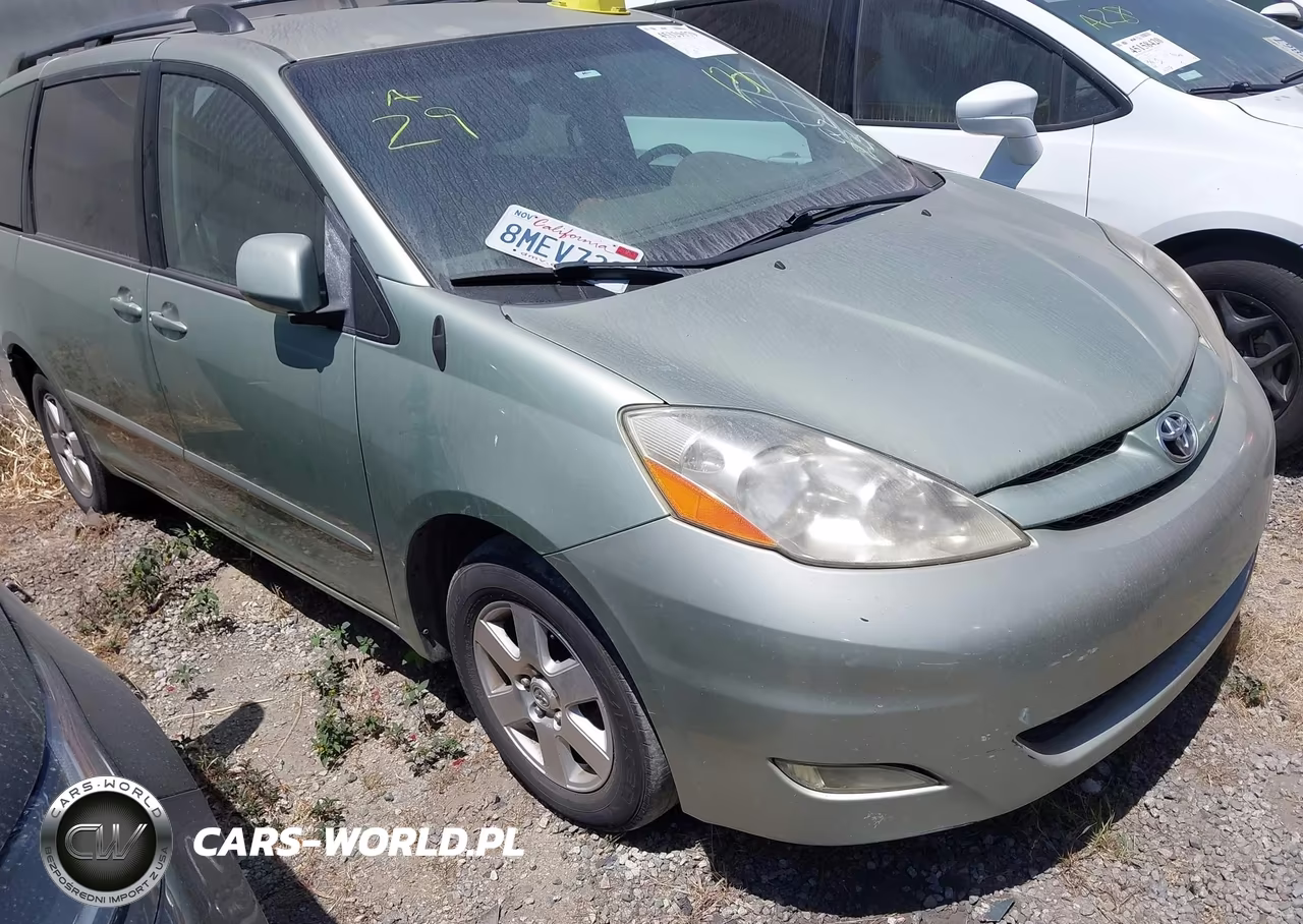 2009 Toyota Sienna Xle – zdjęcie 1 z 16