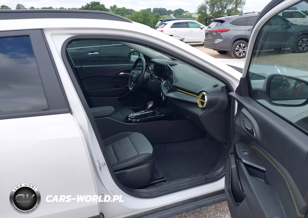 2025 Chevrolet Trax Fwd Lt VIN:KL77LHEP5SC194923 - 5