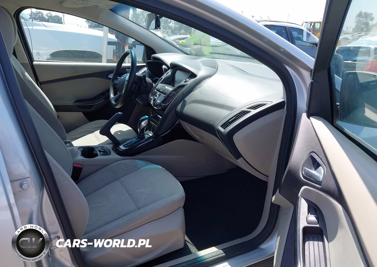 2014 Ford Focus Electric VIN:1FADP3R45EL249653 - 5