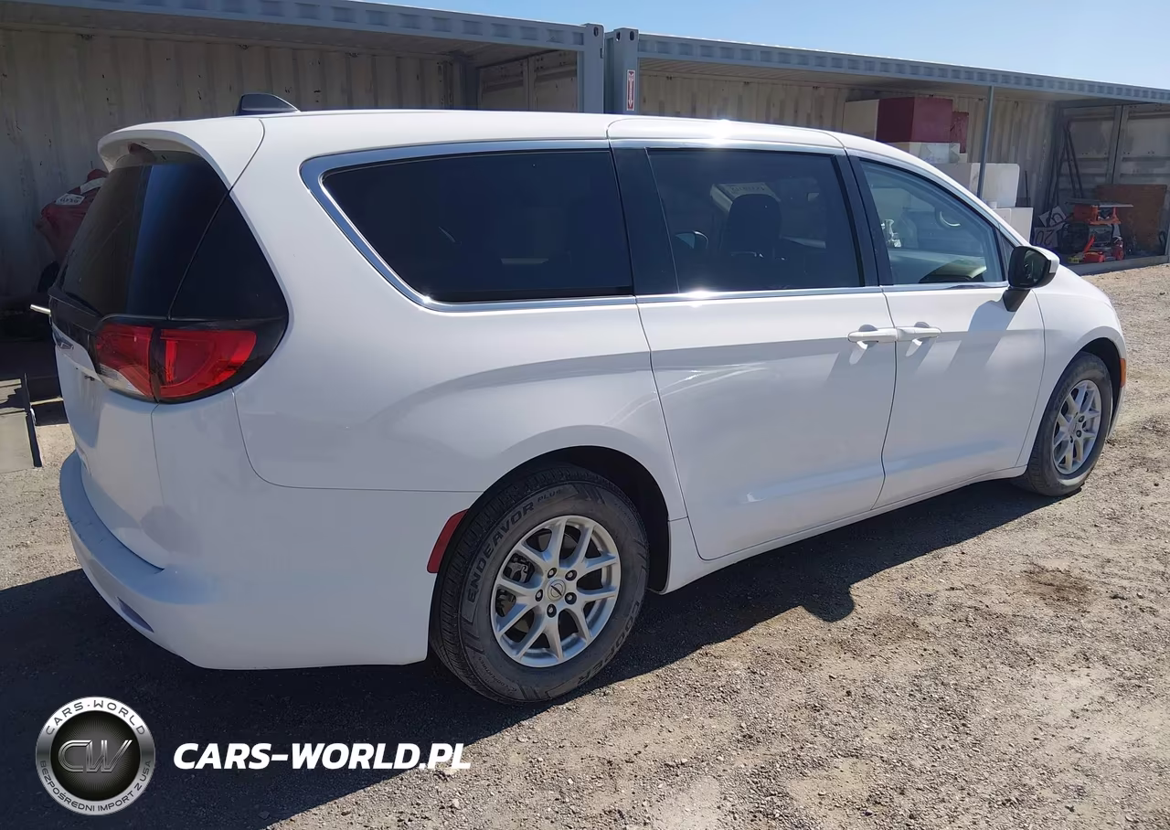 2021 Chrysler Voyager Lx VIN:2C4RC1CG3MR577677 - 4