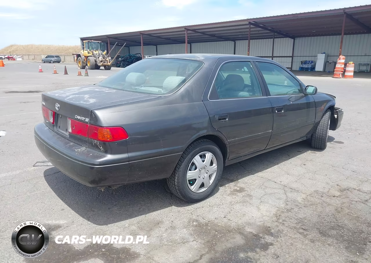 2001 Toyota Camry Ce VIN:4T1BG22K51U818571 - 4