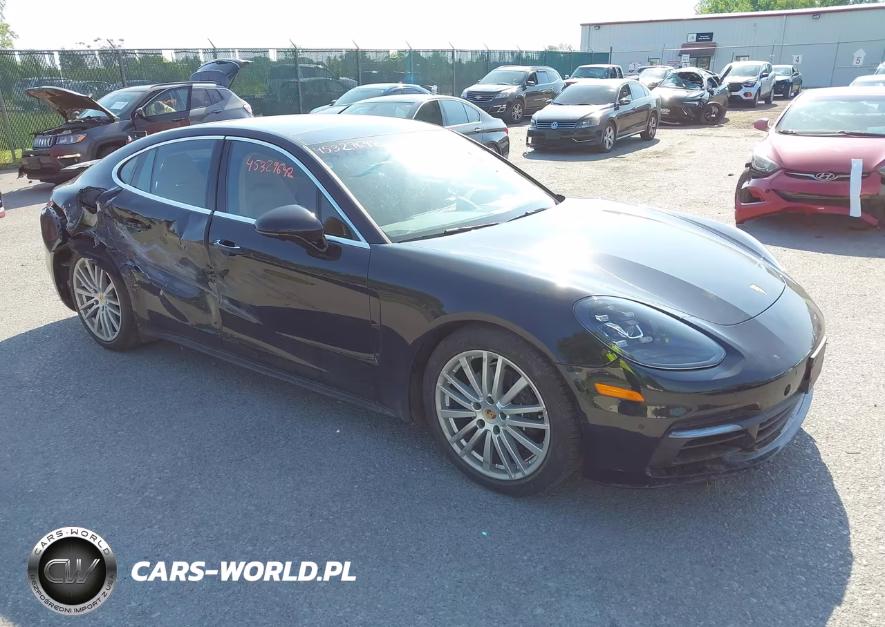 2017 Porsche Panamera 4