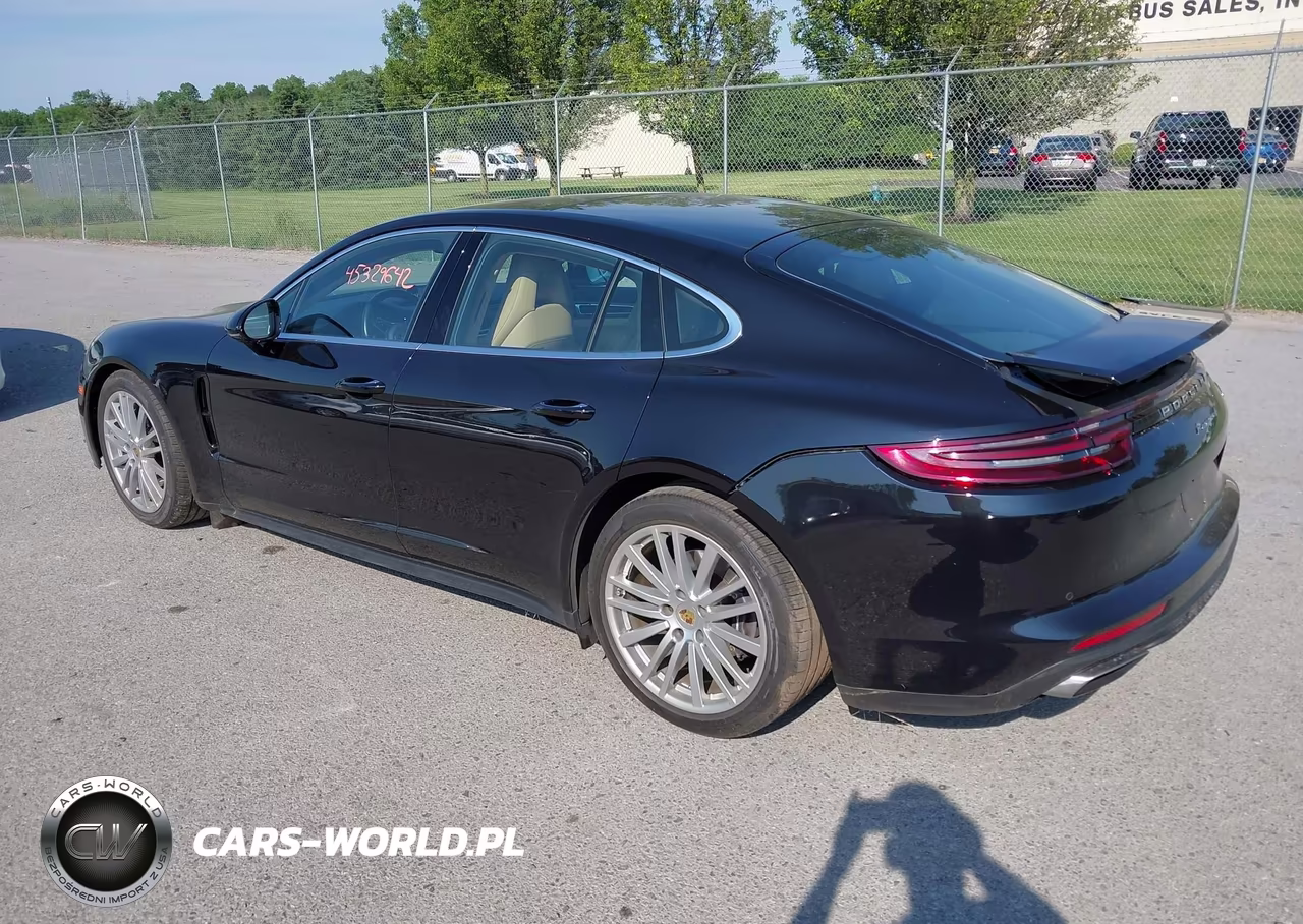 2017 Porsche Panamera 4 VIN:WP0AA2A75HL100579 - 3
