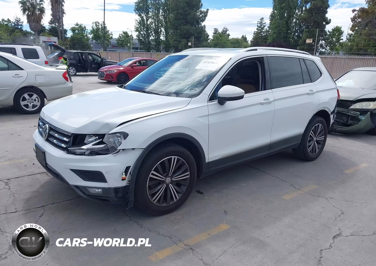 2018 Volkswagen Tiguan 2.0T Se-2.0T Sel VIN:3VV3B7AX1JM015196 - 2
