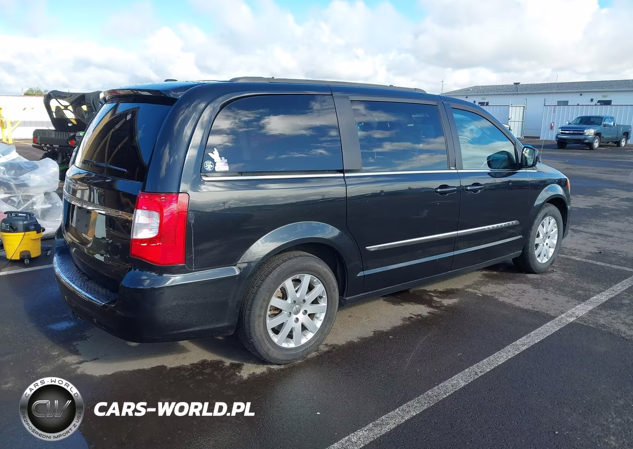 2013 Chrysler Town & Country Touring VIN:2C4RC1BG9DR669619 - 4