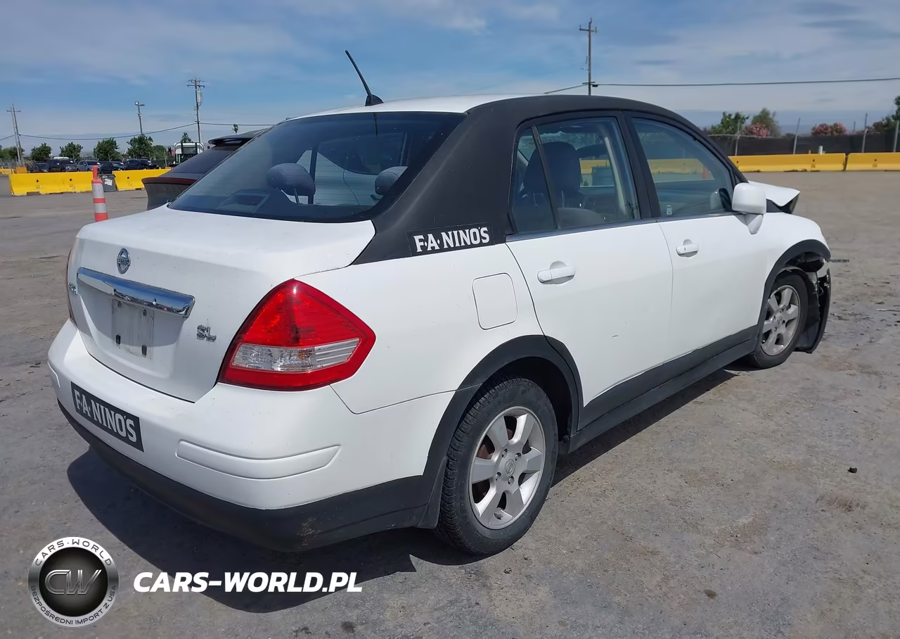 2007 Nissan Versa 1.8Sl VIN:3N1BC11E87L440015 - 4