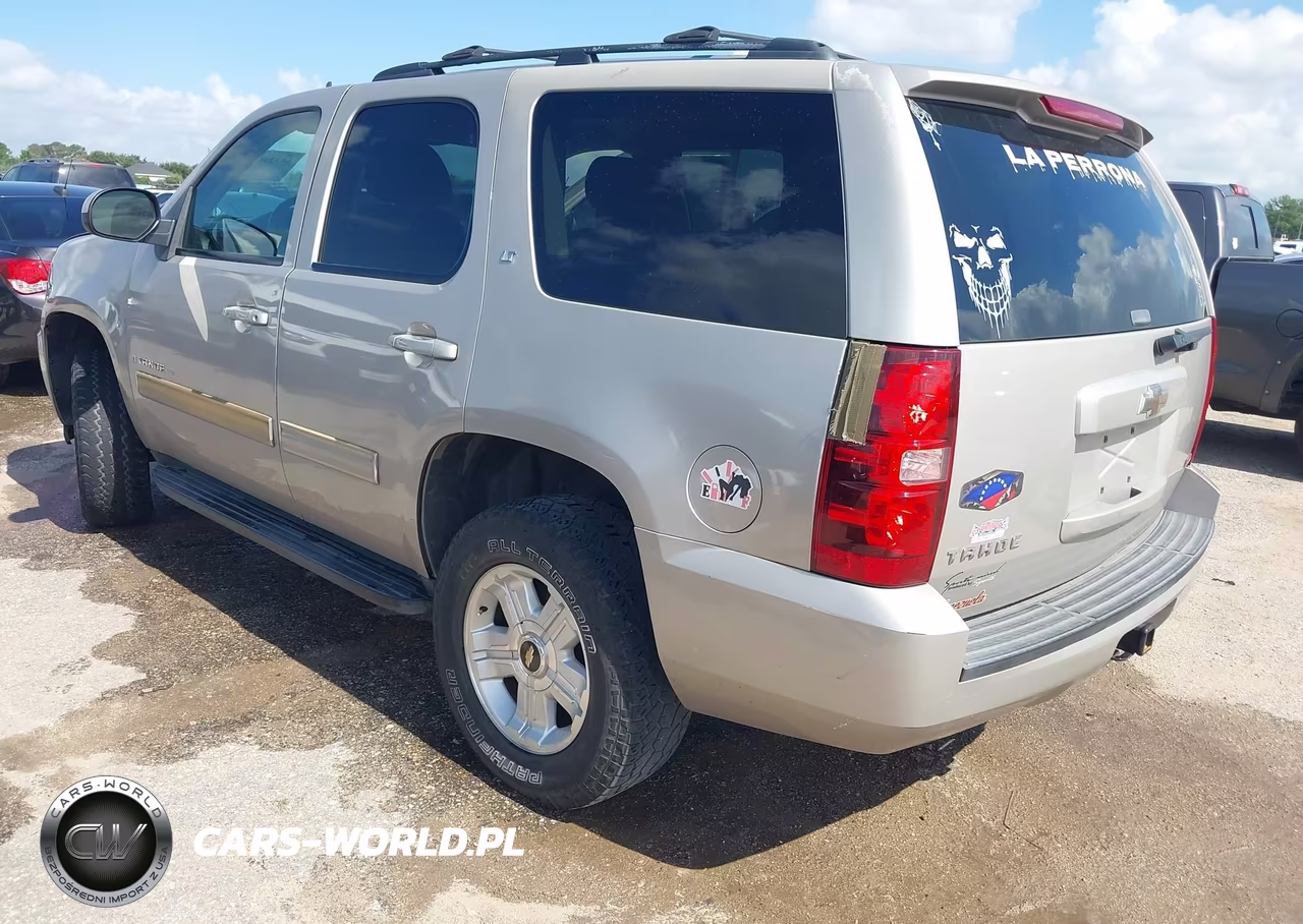 2009 Chevrolet Tahoe Lt1 VIN:1GNEC23329R260012 - 3