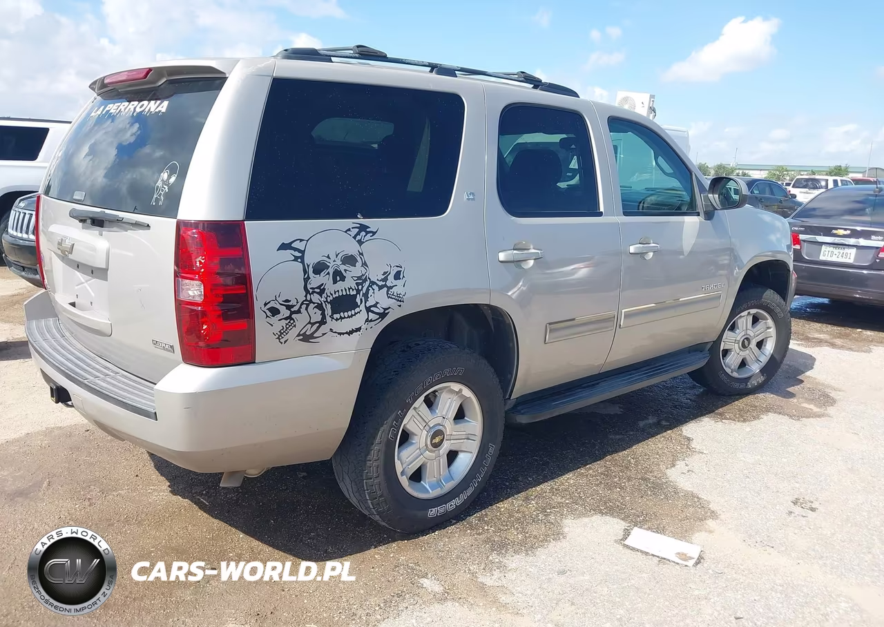 2009 Chevrolet Tahoe Lt1 VIN:1GNEC23329R260012 - 4