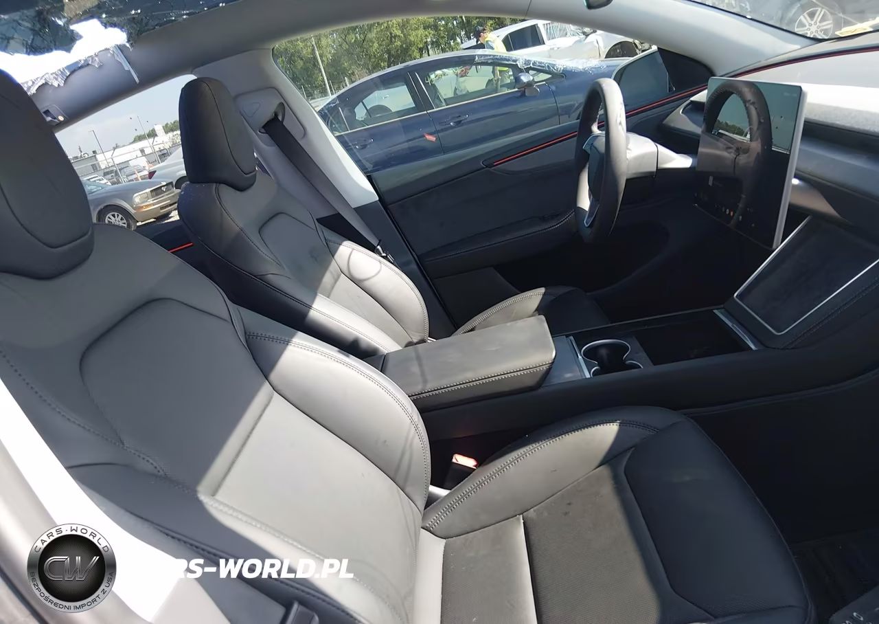 2026 Tesla Model Y All-Wheel Drive-Long Range Launch Series-Premium All-Wheel Drive VIN:7SAYGDEE9TF405812 - 5