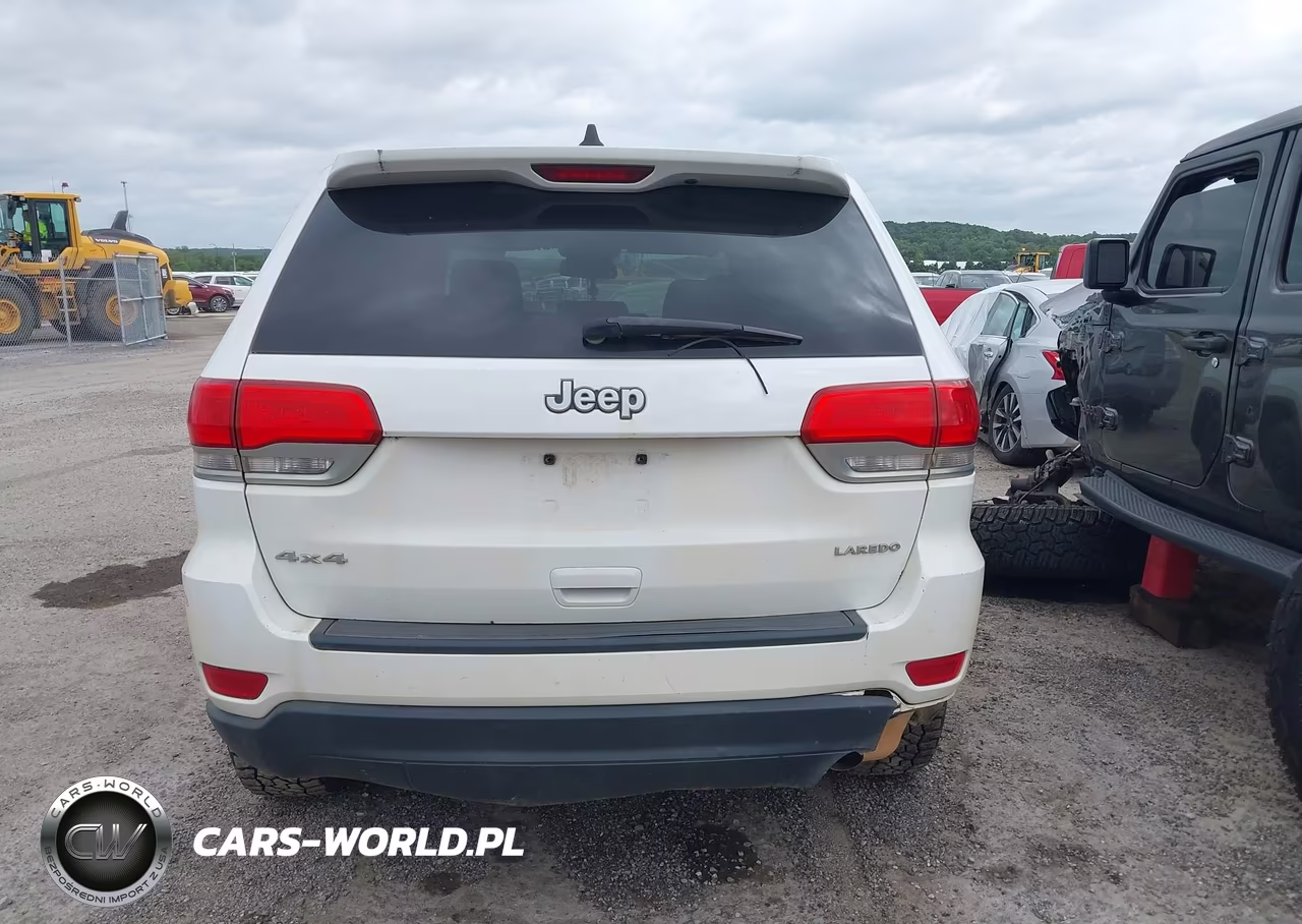 2014 Jeep Grand Cherokee Laredo VIN:1C4RJFAG0EC309525 - 17