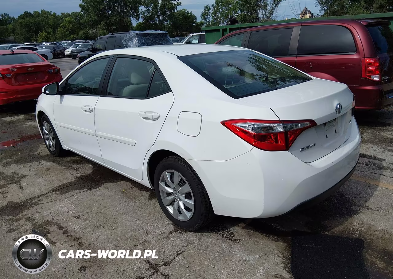 2014 Toyota Corolla Le VIN:5YFBURHE9EP032783 - 3