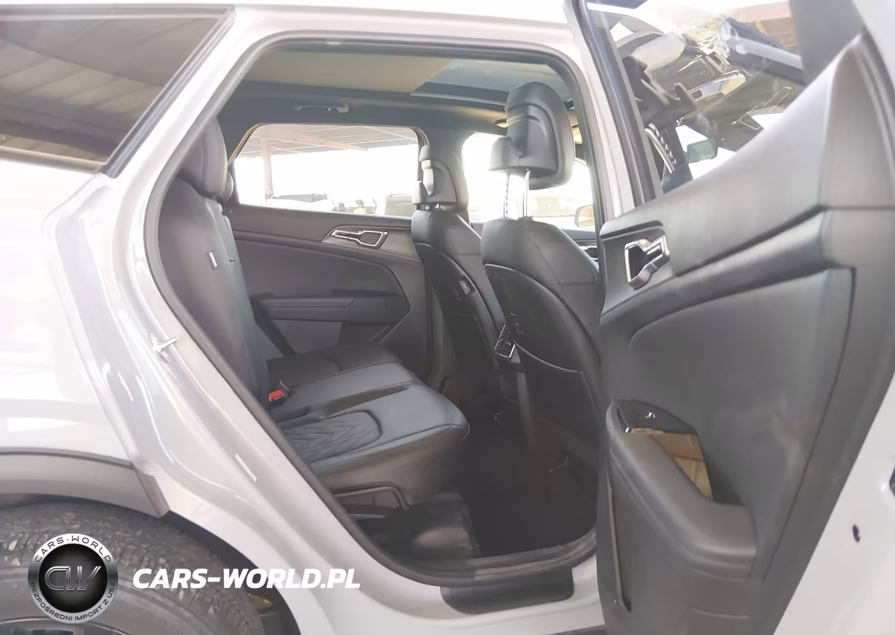 2025 Kia Sportage X-Line VIN:5XYK6CDF9SG292378 - 8