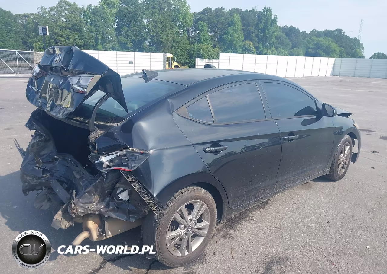 2017 Hyundai Elantra Se VIN:5NPD84LF9HH062271 - 4