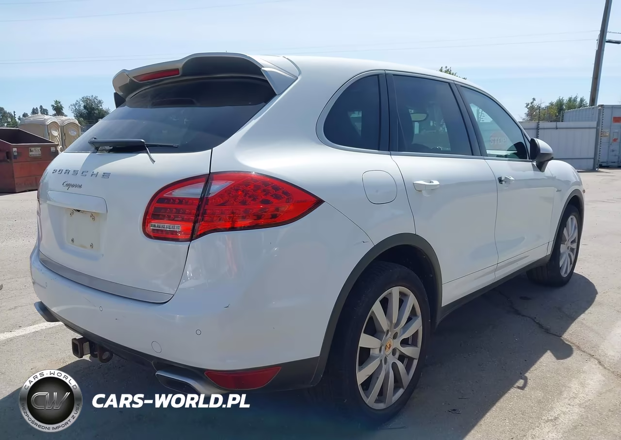 2014 Porsche Cayenne Diesel-Diesel Platinum Edition VIN:WP1AF2A21ELA42213 - 4