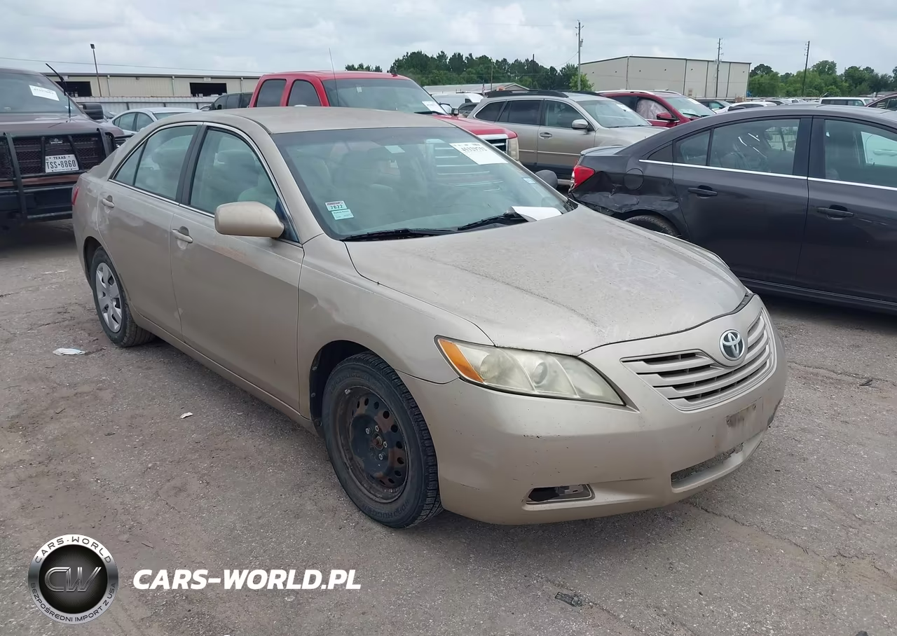 2009 Toyota Camry Le – zdjęcie 1 z 16