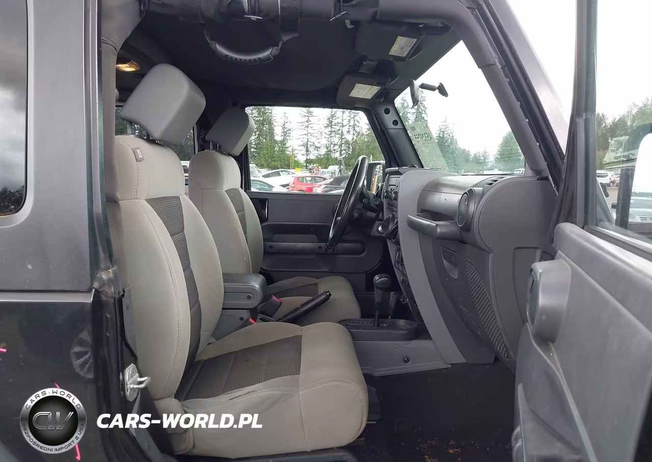 2010 Jeep Wrangler Sport VIN:1J4GA2D16AL204581 - 5