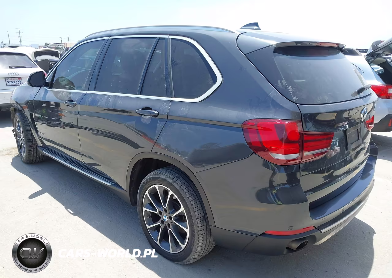 2015 BMW X5 xDrive35I VIN:5UXKR0C56F0P09870 - 3