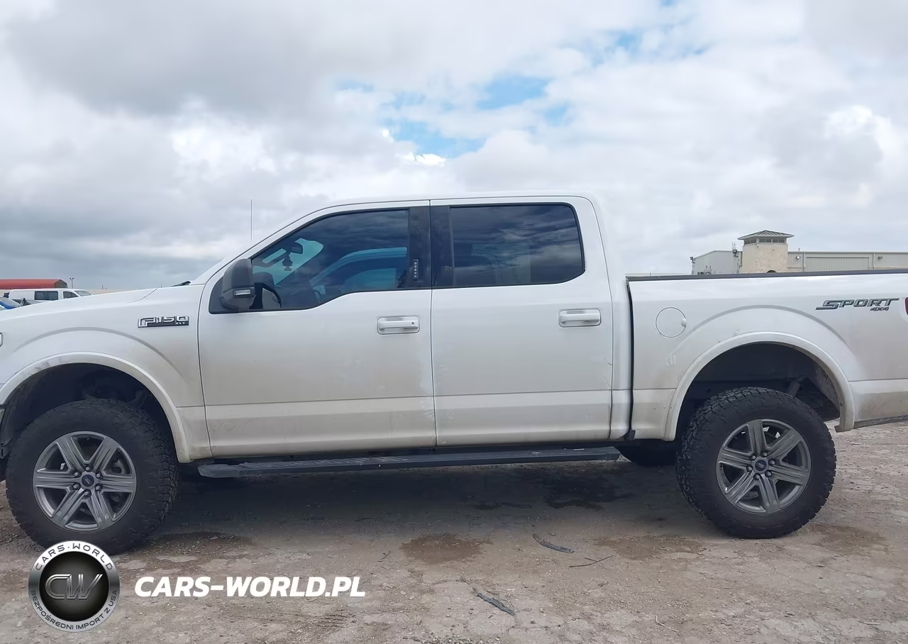 2018 Ford F-150 Xlt VIN:1FTEW1E5XJFD03333 - 13