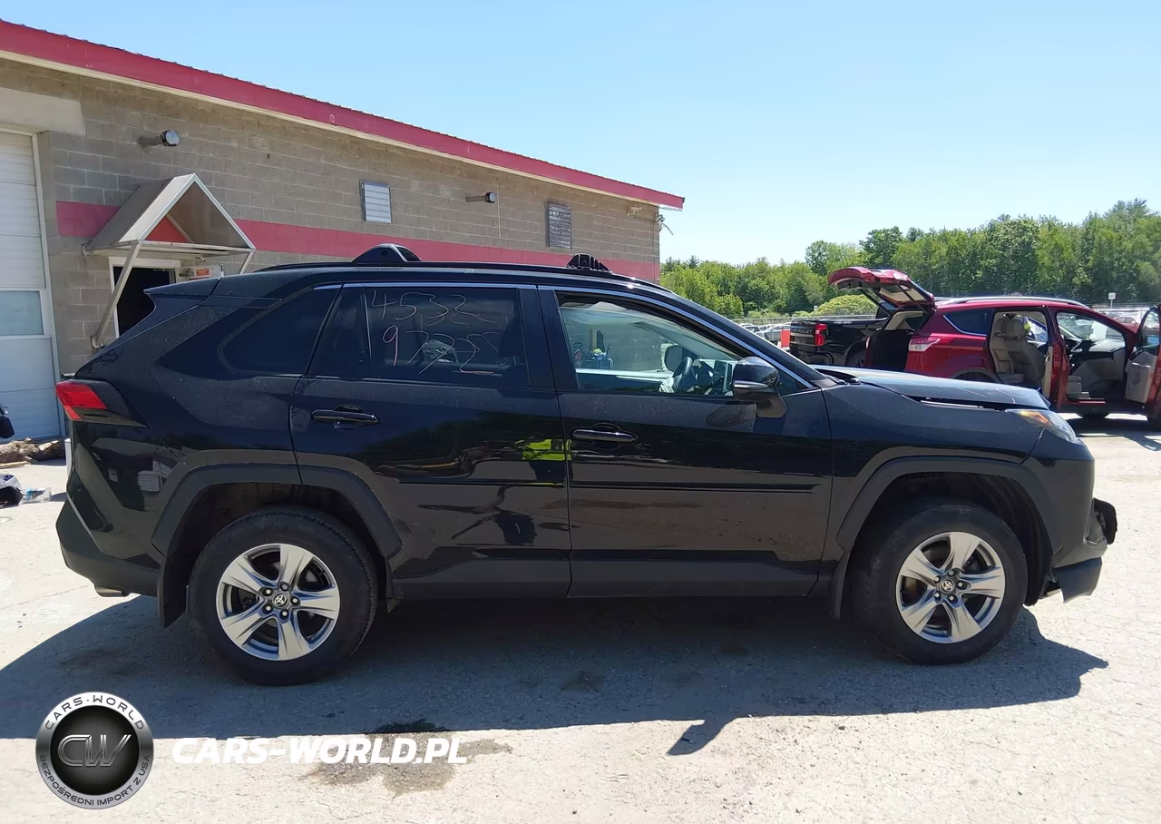 2023 Toyota Rav4 Xle VIN:2T3P1RFV9PC336398 - 12