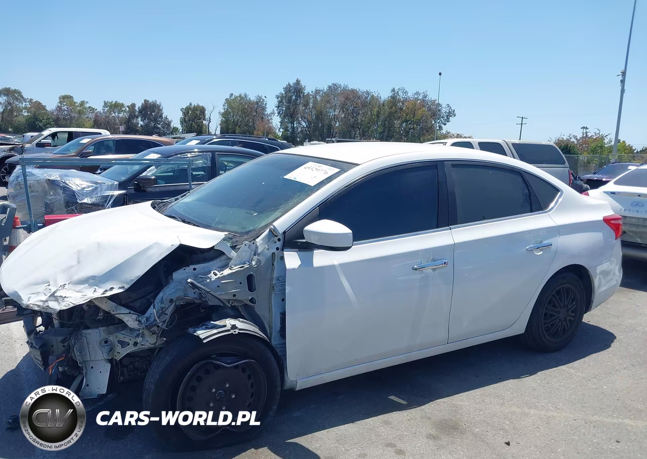 2016 Nissan Sentra S VIN:3N1AB7AP6GY251837 - 18