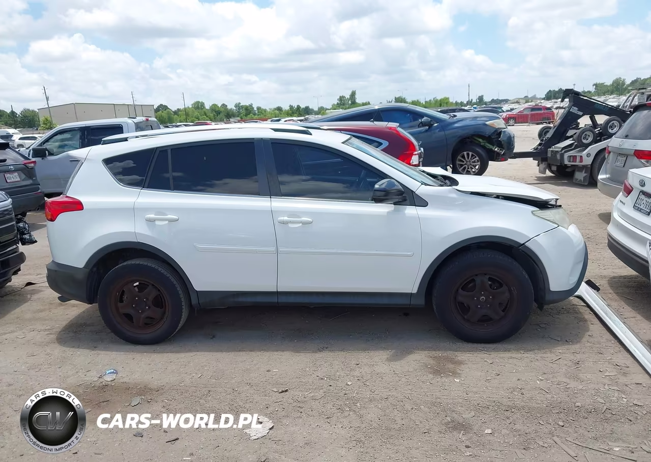 2015 Toyota Rav4 Le VIN:JTMZFREV3FJ035018 - 13
