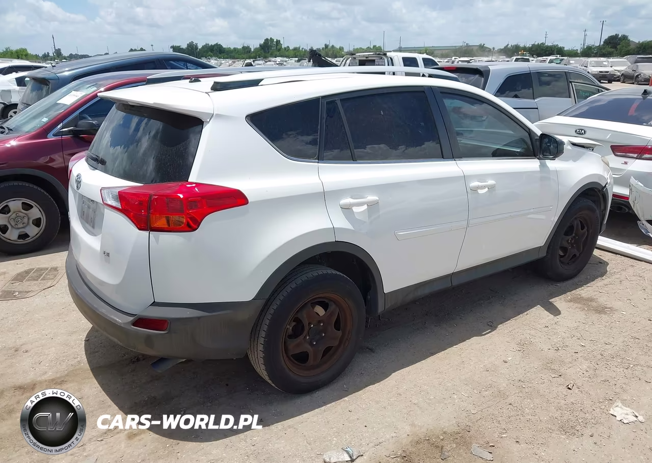 2015 Toyota Rav4 Le VIN:JTMZFREV3FJ035018 - 4