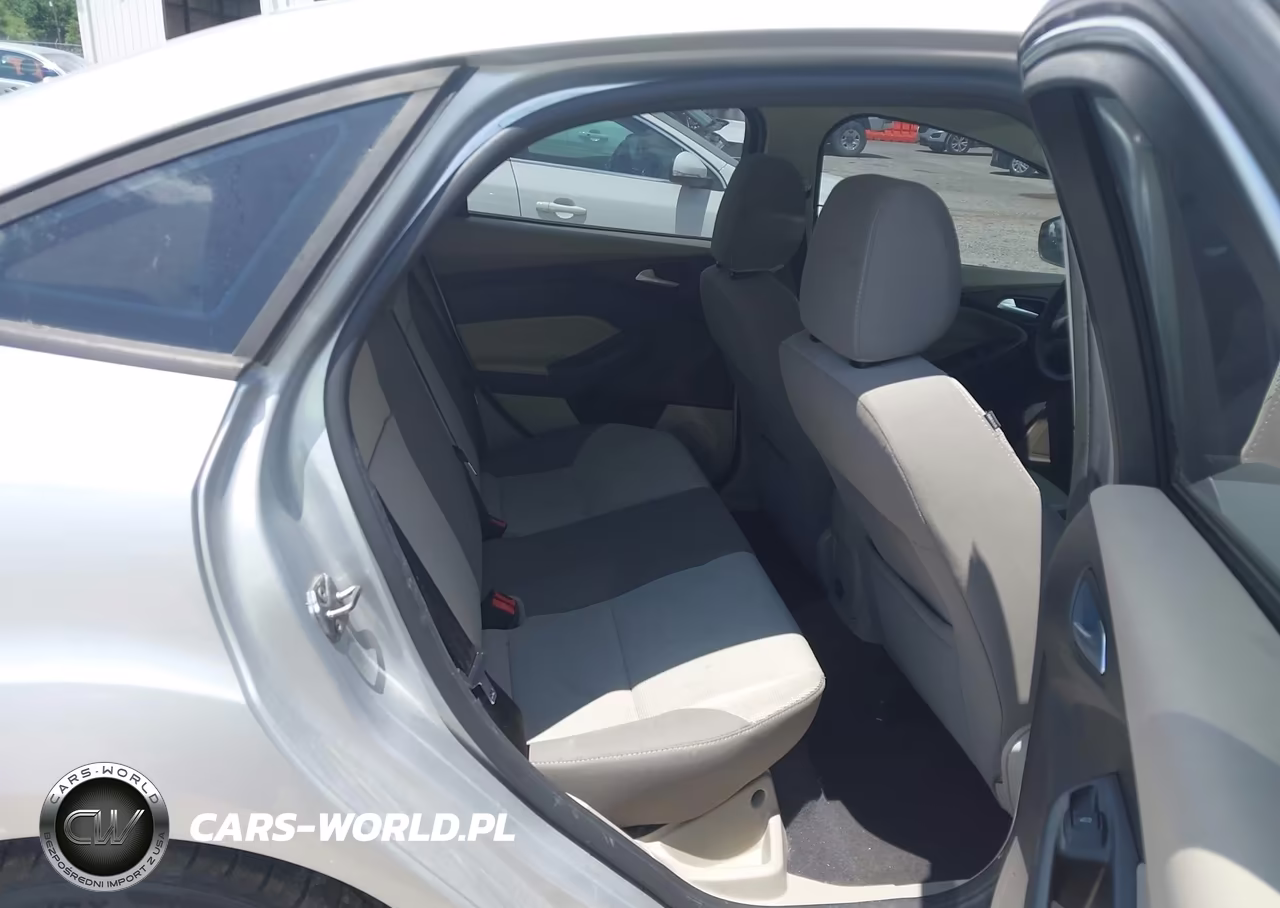 2013 Ford Focus Se VIN:1FADP3F26DL353747 - 8