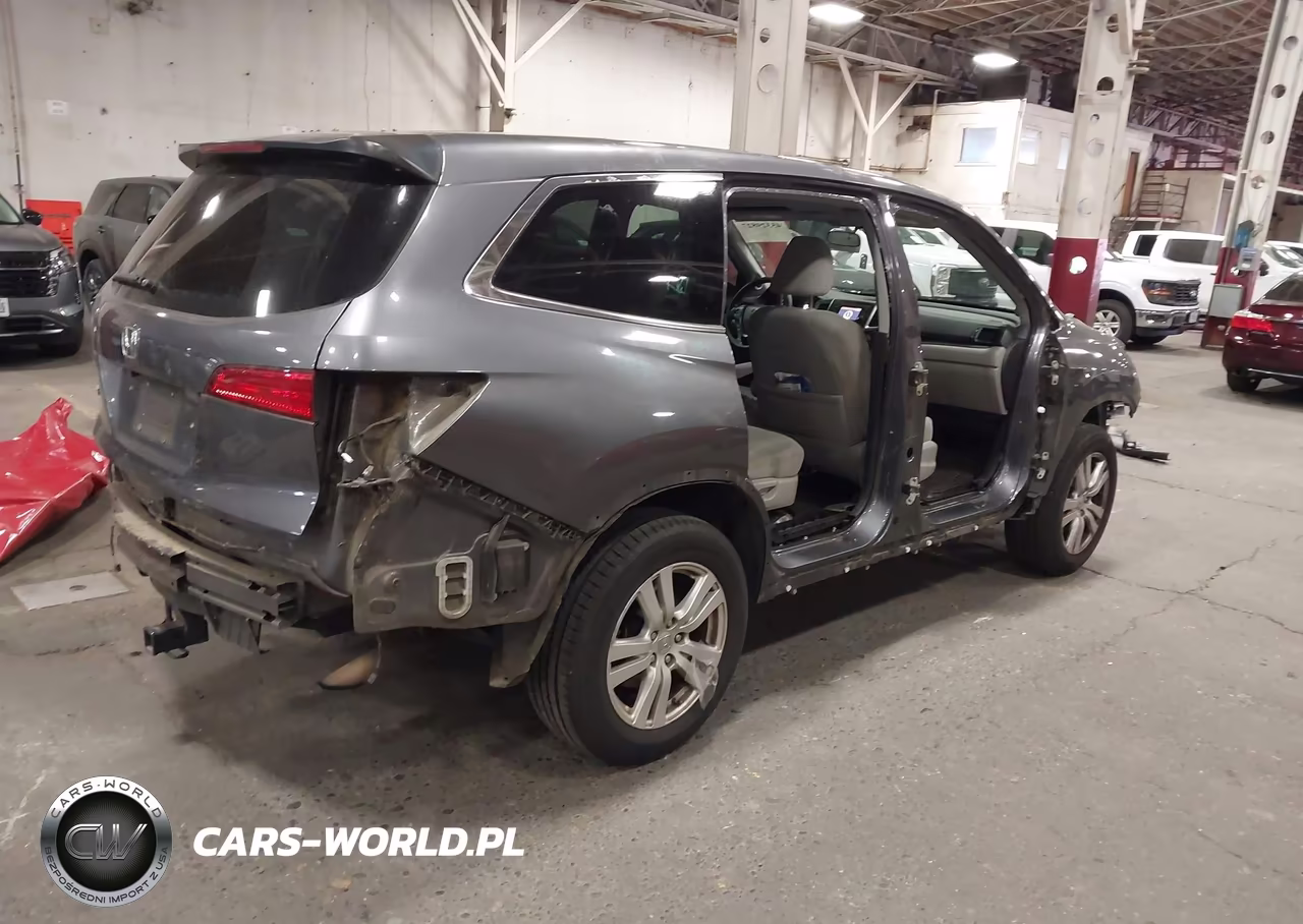 2017 Honda Pilot Lx VIN:5FNYF5H11HB007922 - 4