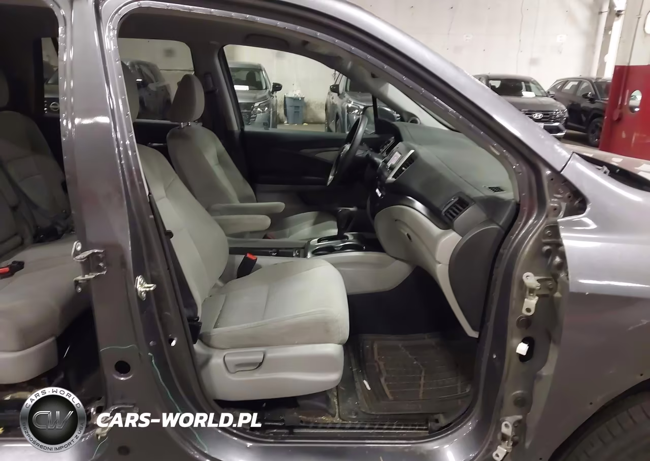 2017 Honda Pilot Lx VIN:5FNYF5H11HB007922 - 5