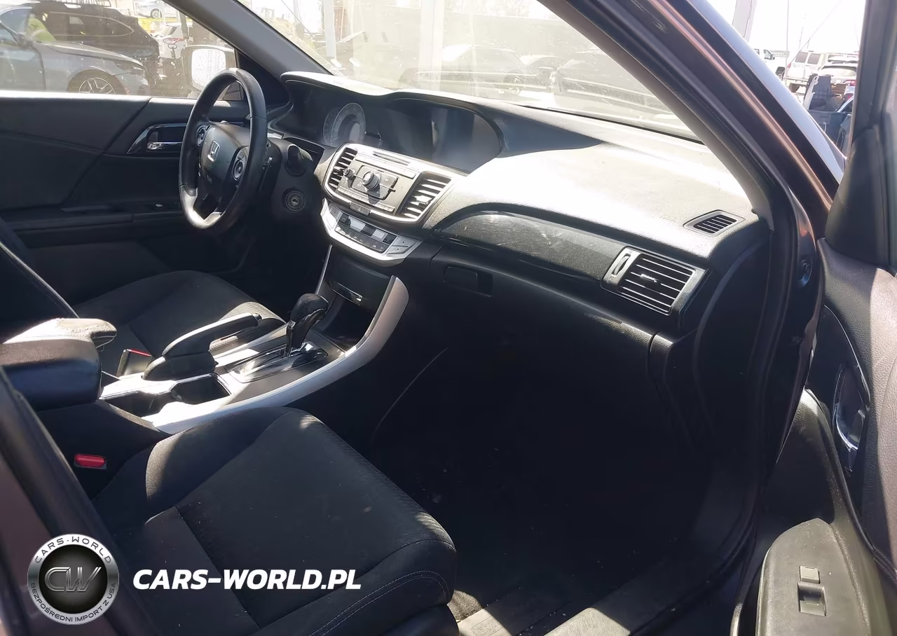 2015 Honda Accord Sport VIN:1HGCR2F55FA100584 - 5