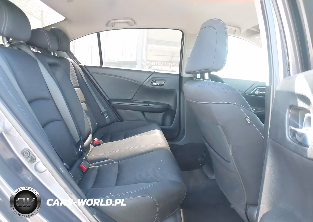 2015 Honda Accord Sport VIN:1HGCR2F55FA100584 - 8