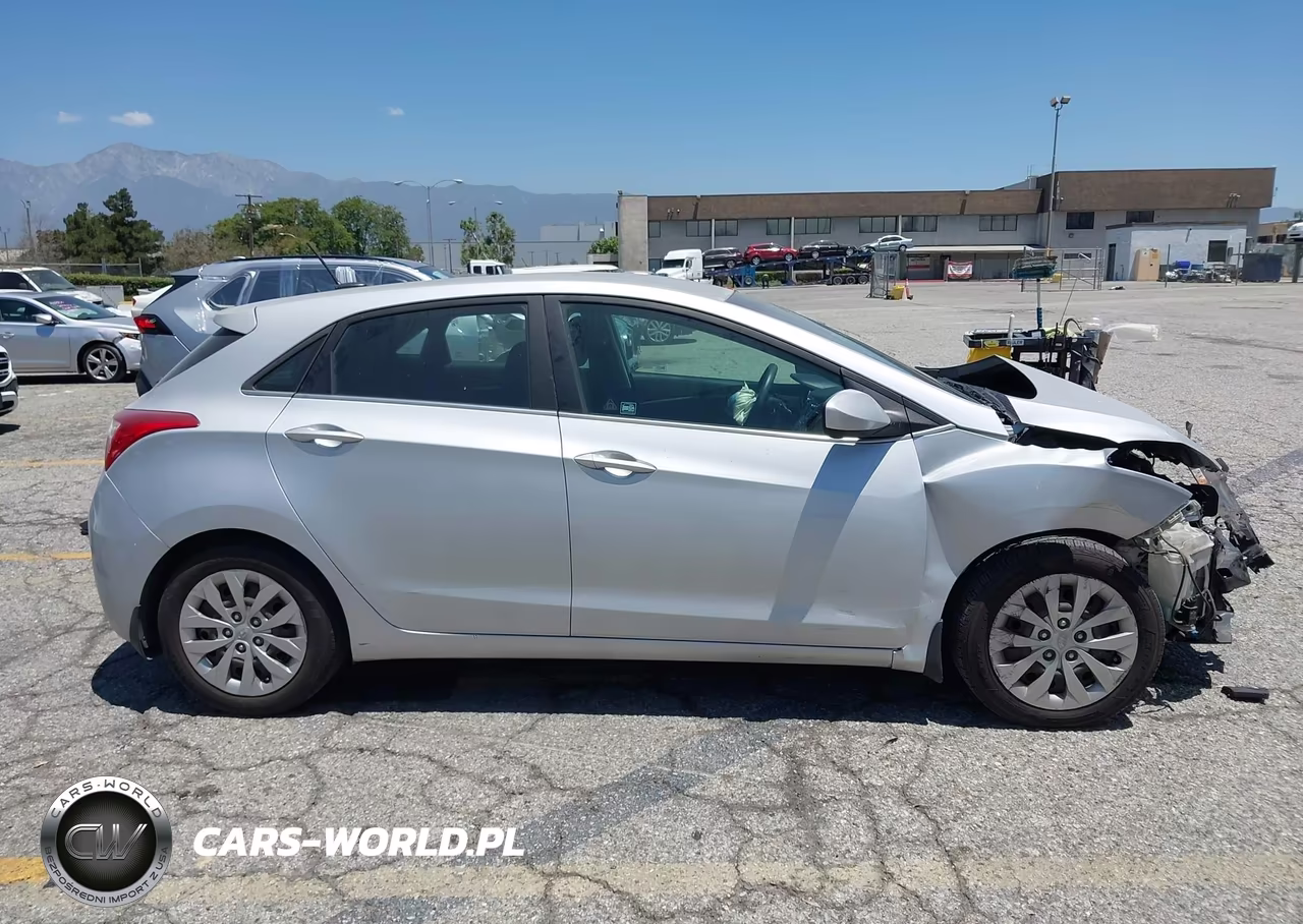 2016 Hyundai Elantra Gt VIN:KMHD35LH2GU325691 - 16