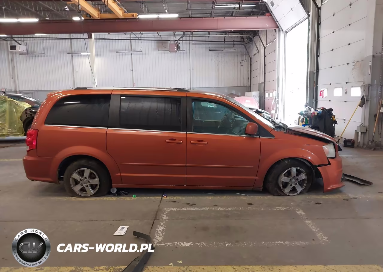 2011 Dodge Grand Caravan Crew VIN:2D4RN5DG3BR689864 - 13
