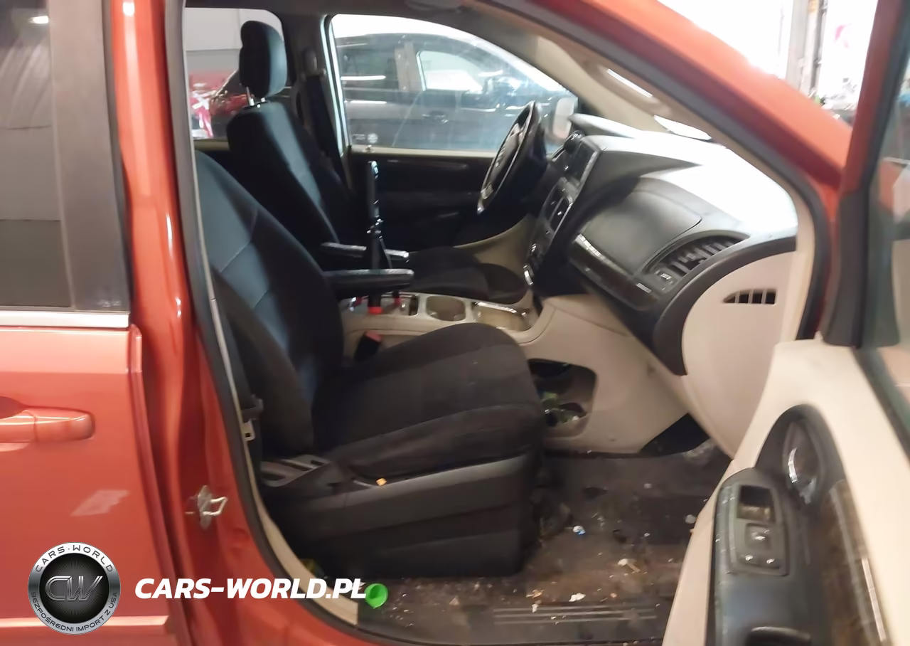 2011 Dodge Grand Caravan Crew VIN:2D4RN5DG3BR689864 - 5